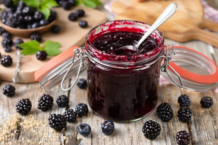 Confiture de mûres sans pépin.jpg